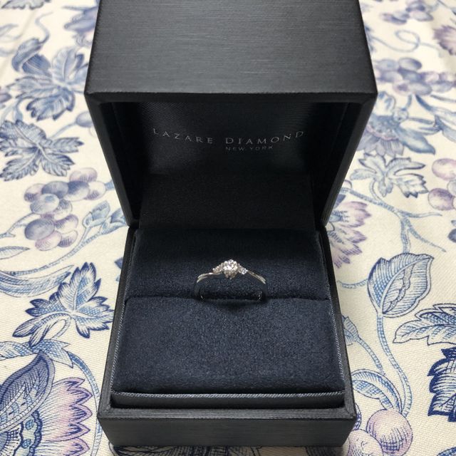 【ラザール ダイヤモンド(LAZARE DIAMOND)の口コミ】 一つはダイヤモンドの輝き。照明がなくてもキラキラする質の良さ、カット…