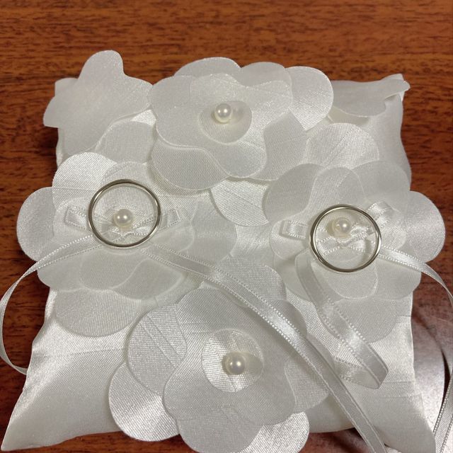 【Ponte Vecchio(ポンテヴェキオ)の口コミ】 男性のリングにデザイン性のあるものを探していました。ウェーブタイプだ…