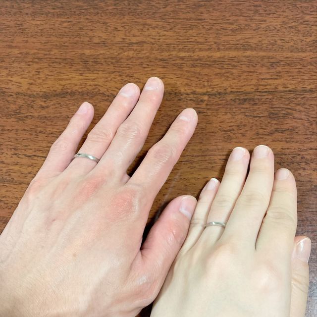 【Ponte Vecchio(ポンテヴェキオ)の口コミ】 男性のリングにデザイン性のあるものを探していました。ウェーブタイプだ…