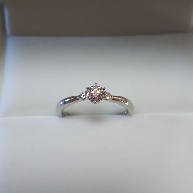 【ギンザタナカブライダル(GINZA TANAKA BRIDAL)の口コミ】 決して安い買い物ではないので、石(ダイヤ)は小さくても本物をという思い…