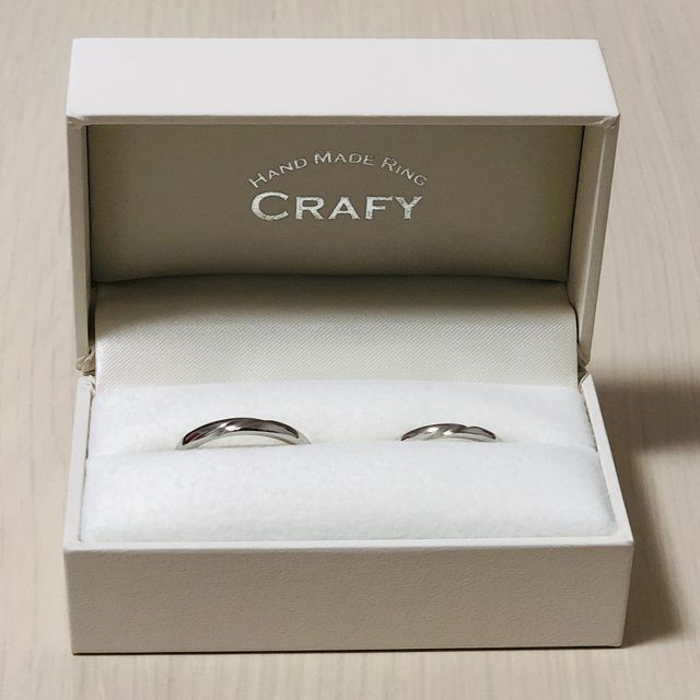 【CRAFY(クラフィ)の口コミ】 プラチナにするかゴールドにするかで意見が割れた際に、プラチナとゴール…