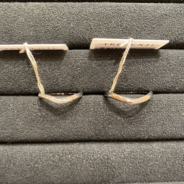 【TRECENTI(トレセンテ)の口コミ】 ウェーブとVで悩んでいた時にちょうど真ん中の形があった事でどちらかで悩…