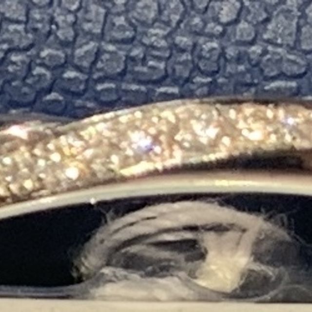 【銀座ダイヤモンドシライシの口コミ】 ふとした瞬間に手元がキラッとするものが良かったのでこちらを選びました…