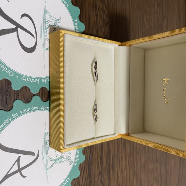 【ケイウノ ブライダル(K.UNO BRIDAL)の口コミ】 どんな指輪がいいかイメージが固まらないままお店に伺ったのですが、普段…