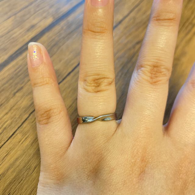 【Aroode(アローデ)の口コミ】 婚約指輪もこちらのお店で購入したのですが、結婚指輪もどんなものがある…