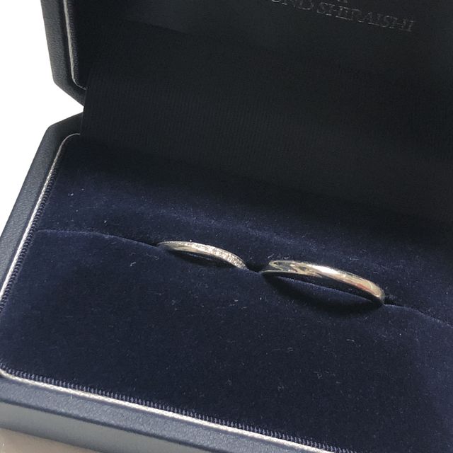 【銀座ダイヤモンドシライシの口コミ】 ウェーブのようなデザインで、形はストレートなところが手にしっくりきて…