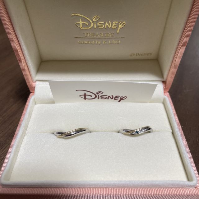 【ケイウノ ブライダル(K.UNO BRIDAL)の口コミ】 私服にも似合うようなカジュアルなデザインを探していて、つけてみてしっ…