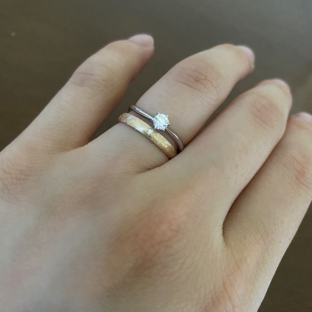 【FISCHER(フィッシャー)の口コミ】 デザイン、つけ心地2人の気に入ったものでした。他の指輪もたくさん見させ…