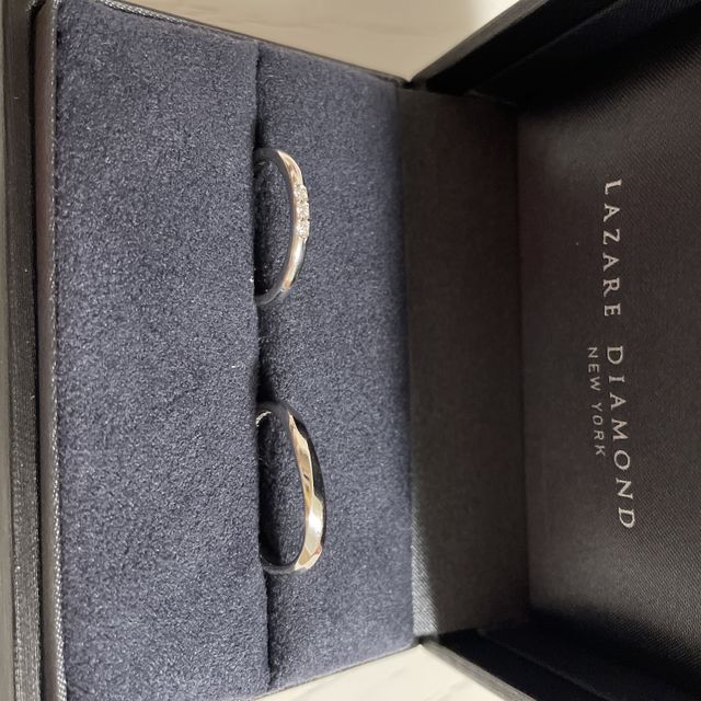 【ラザール ダイヤモンド(LAZARE DIAMOND)の口コミ】 様々な店舗に行きましたが、ダイヤの輝きがダントツで1番でした。
職業柄…