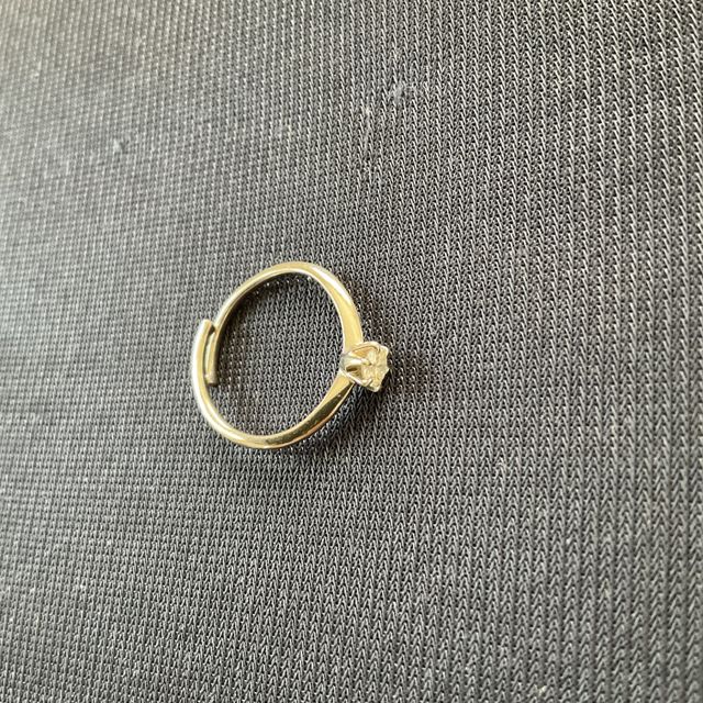 【銀座ダイヤモンドシライシの口コミ】 指輪のデザインやダイヤモンドの品質が非常に気に入りました。
また、対応…