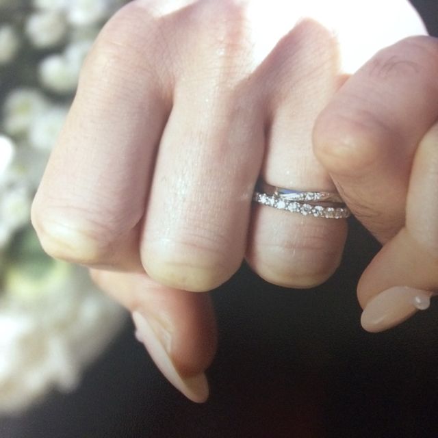 【銀座ダイヤモンドシライシの口コミ】 指馴染みが抜群です。
他のメーカーさんも工夫されていましたが、体と一体…