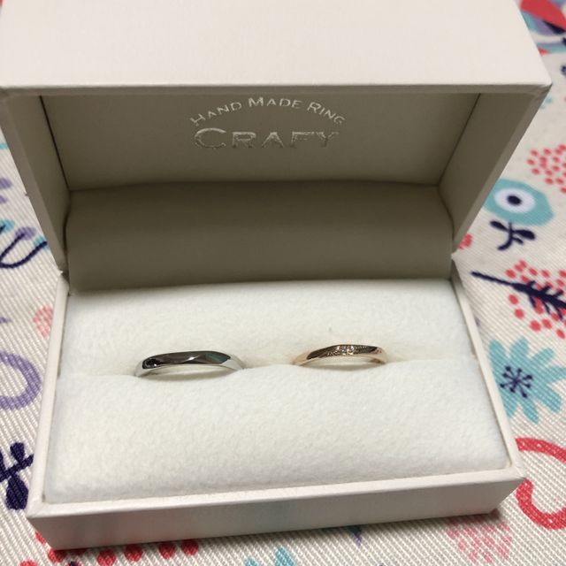 【CRAFY(クラフィ)の口コミ】 自分達でデザインを選べたので、唯一無二の大事な指輪になるところが素敵…