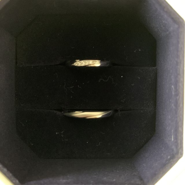 【4℃ BRIDAL(ヨンドシーブライダル)の口コミ】 婚約指輪も終わり、結婚指輪を探していたところ、お互いに4℃の指輪が気に…