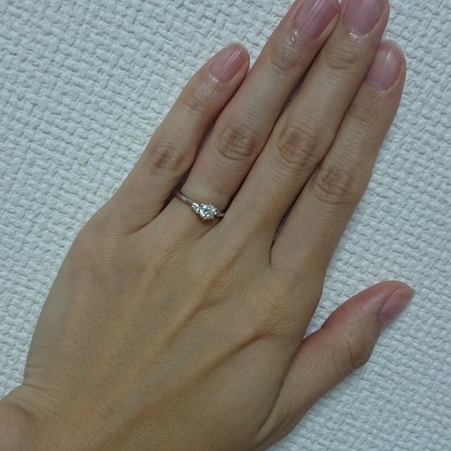 【BRILLIANCE+(ブリリアンスプラス)の口コミ】 タイミングよく、予算内で質のいいダイヤがあったので、最初にダイヤの石…