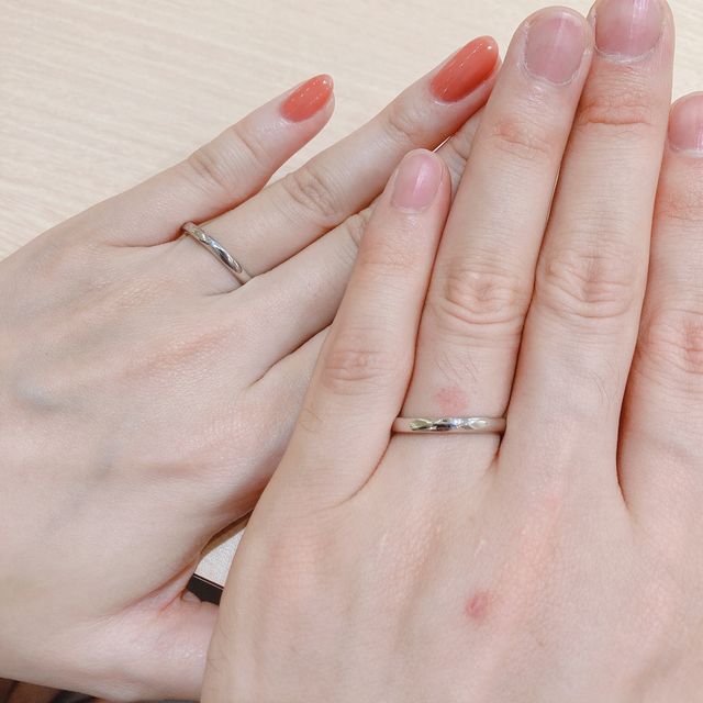 【TRECENTI(トレセンテ)の口コミ】 ストレートでシンプルな物を探していてシンプルな中で少しデザイン性も有…