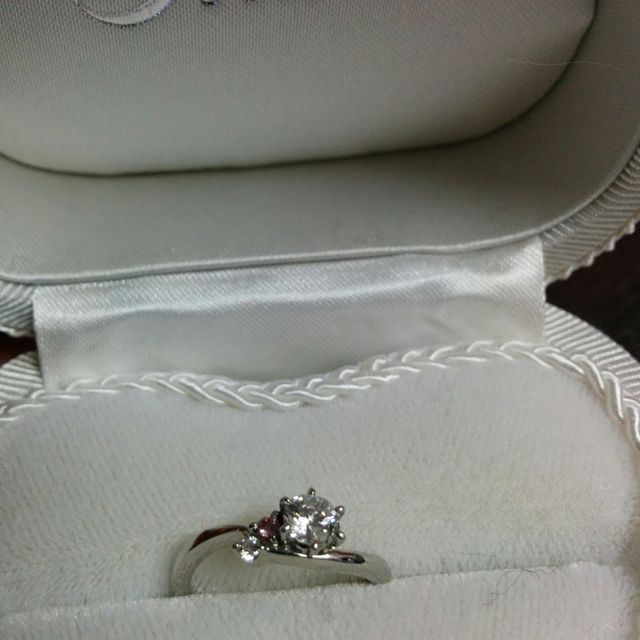 【I's stone(アイズストーン)の口コミ】 色々なお店を見ましたが、なかなかこれといったものに出会えずにいたとこ…