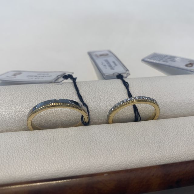 【RosettE(ロゼット)の口コミ】 【デザインについて】
アンティークなデザイン性溢れる結婚指輪が多かった…