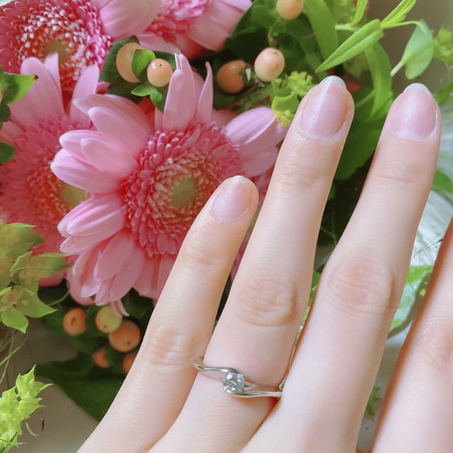 【アイプリモ(I-PRIMO)の口コミ】 一般的な結婚指輪と違い、横から見た時にダイヤモンドがリングに覆われて…