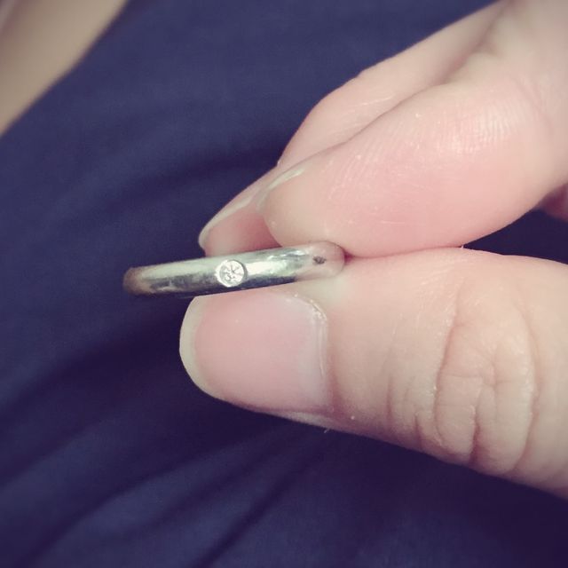 【ティファニー(Tiffany & Co.)の口コミ】 ティファニーのデザインは私の細い指にも似合う指輪があり、主人は逆にゴ…