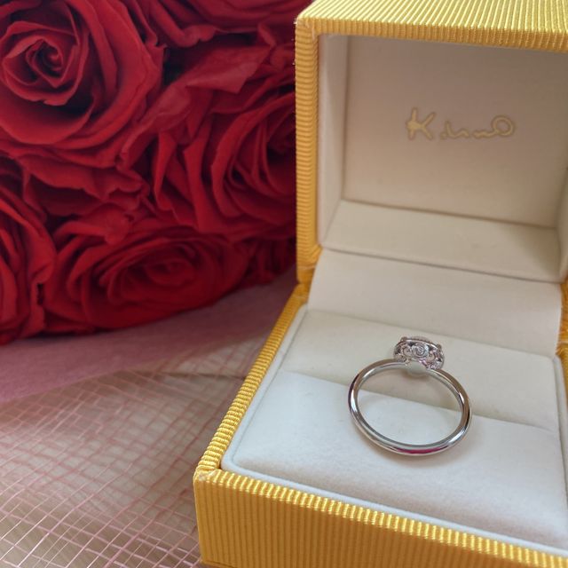 【ケイウノ ブライダル(K.UNO BRIDAL)の口コミ】 結婚を機に祖母からオパールの指輪を譲り受けました。
デザインが古くサイ…