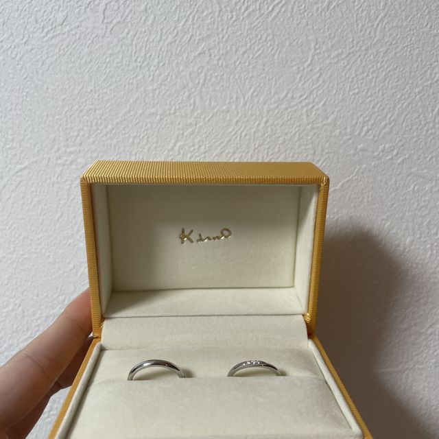 【ケイウノ ブライダル(K.UNO BRIDAL)の口コミ】 セミオーダーで付け心地が包み込むような感じだったのと細身でダイヤのつ…