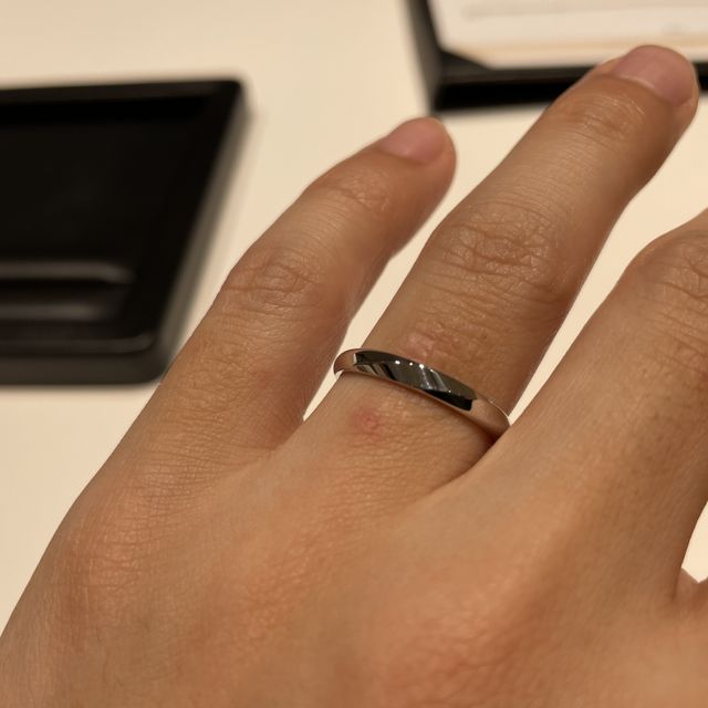 【ラザール ダイヤモンド(LAZARE DIAMOND)の口コミ】 他ブランドでは男性用はシンプルなデザインが多い印象ですが、ラザールさ…