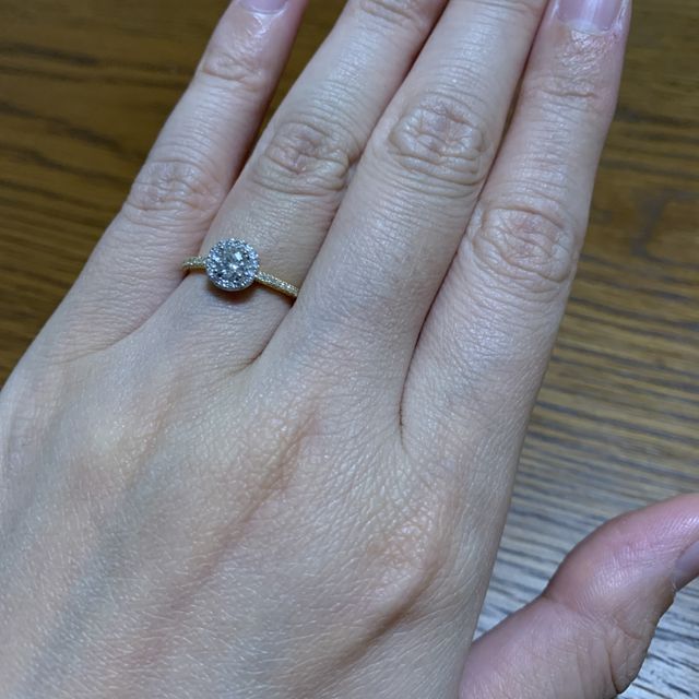 【ENUOVE(イノーヴェ)の口コミ】 普段からアクセサリーはゴールドが多いので色は絶対にゴールド希望でした…