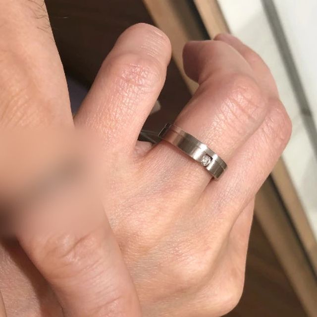 【MEISTER(マイスター)の口コミ】 幅が広めであり重厚感のあるしっかりとしたつけ心地です。金属の質感自体…