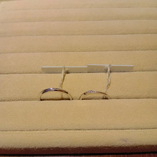 【TRECENTI(トレセンテ)の口コミ】 色々な店をまわりましたが、つけ心地の良さは一番だと思います。女性側の…