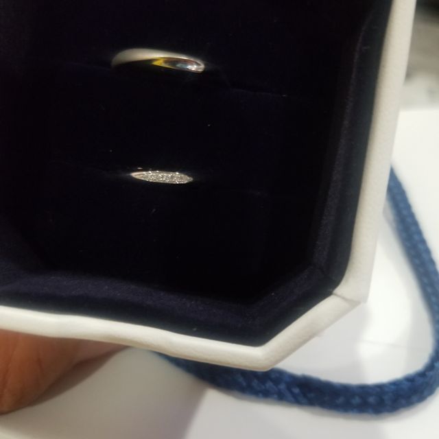 【4℃ BRIDAL(ヨンドシーブライダル)の口コミ】 もともと指輪はしないほうなので、こだわりもなく、お手頃なものであれば…