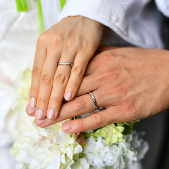 【エクセルコダイヤモンド(EXELCO DIAMOND)の口コミ】 歳をとっても貧相に見えないように太めの指輪にしました。シンプルさもあ…