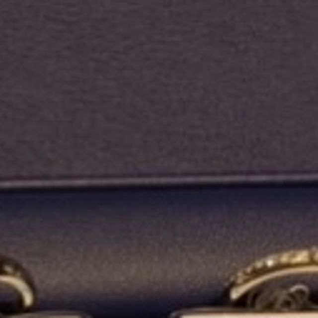 【銀座ダイヤモンドシライシの口コミ】 男性用にもダイヤモンドが1粒付いています。女性用はダイヤモンドの大きさ…