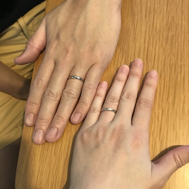 【銀座ダイヤモンドシライシの口コミ】 どこにでもありそうなシンプルなデザインでも、他店と比較した時に、なめ…