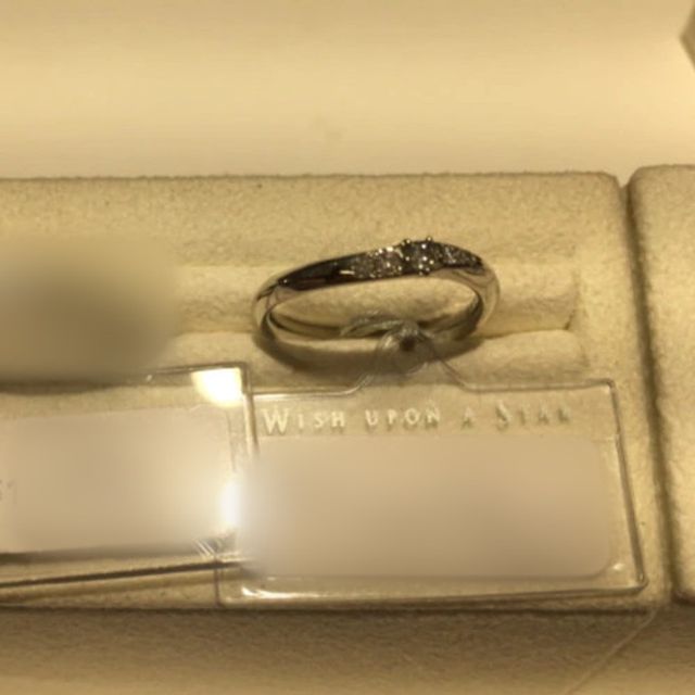 【festaria bijou SOPHIA(フェスタリア ビジュソフィア)の口コミ】 流れ星をモチーフにした可愛らしいデザインであり、角の部分が丸みを帯び…