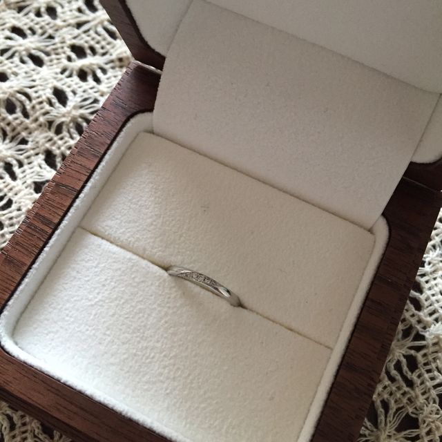 【Ponte Vecchio(ポンテヴェキオ)の口コミ】 婚約指輪をこちらで購入したのでやはり同じブランドの方が馴染みやすいと…