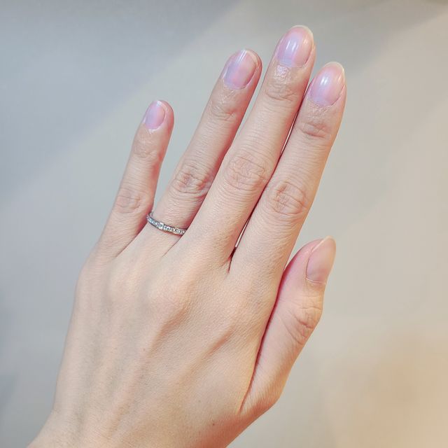 【4℃ BRIDAL(ヨンドシーブライダル)の口コミ】 仕事柄指輪が傷つく可能性があるので強度にはこだわって指輪を探していま…