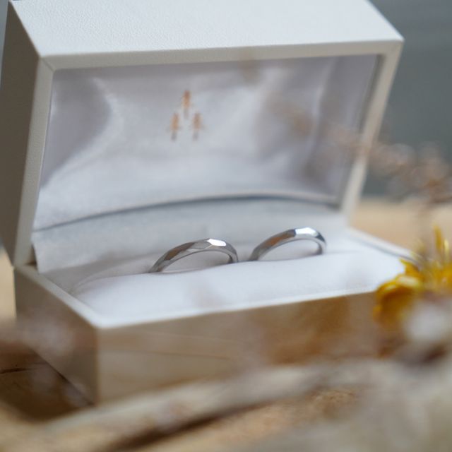 【THREE TREES(スリーツリーズ)の口コミ】 「世界に一つだけの指輪を、自分たちで制作できる」というところが1番の決…