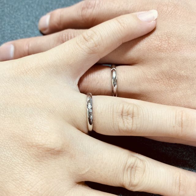 【4℃ BRIDAL(ヨンドシーブライダル)の口コミ】 色々なブランドを検討しましたが、悩みに悩みぬいた結果
4°Cに決めま…