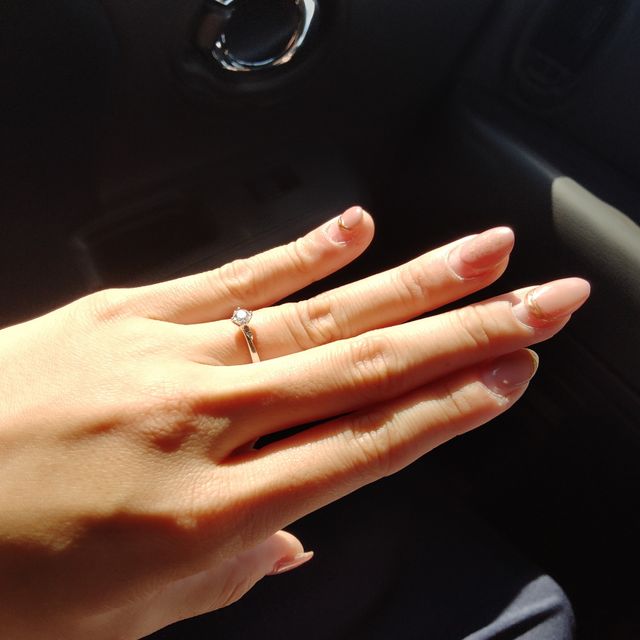 【アイプリモ(I-PRIMO)の口コミ】 なによりも指輪のデザインを重視しました。
まず好きなデザインを複数選択…