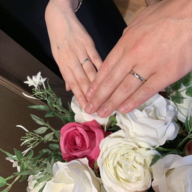 【TANZO.(鍛造指輪)の口コミ】 結婚指輪ということで、この先ずっと身に着けるものであることから、形が…