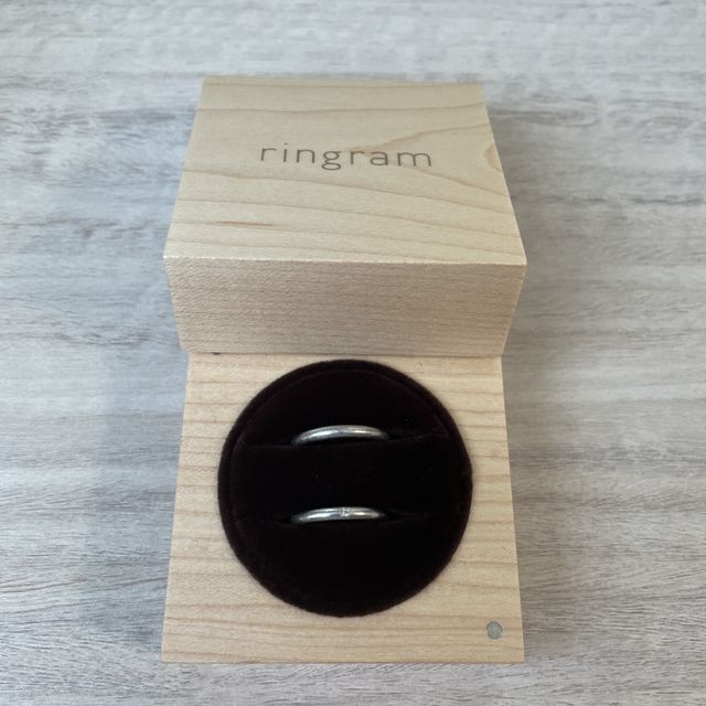 【ringram(リングラム)の口コミ】 手作りできる指輪で、シンプルなデザインにしたいと思っていました。
材質…