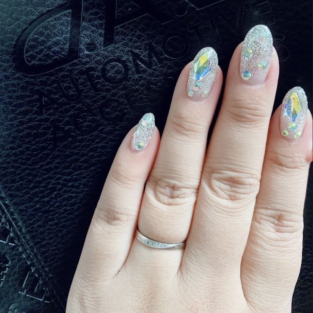 【BLOOM(ブルーム)の口コミ】 シンプルなデザインかつ、ペアで購入しても低価格なところがとても魅力的…