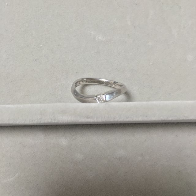 【ギンザタナカブライダル(GINZA TANAKA BRIDAL)の口コミ】  シンプルなストレートの指輪にするかダイアモンド付きの指輪にするか迷い…