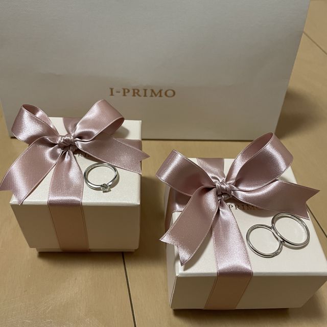 【アイプリモ(I-PRIMO)の口コミ】 婚約者と一緒に選びに行きましたがリングのデザインがお互いとても気に入…