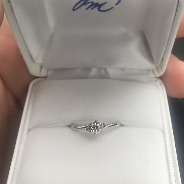 【ジュエリームナカタ(Jewelry MUNAKATA)の口コミ】 私の場合、既製品も店舗に見に行きましたが婚約指輪に対してのイメージが…