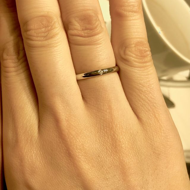 【銀座ダイヤモンドシライシの口コミ】 アノリューは指輪の太さ、形(ストレートやウェーブ等)、石の数、留め方を…