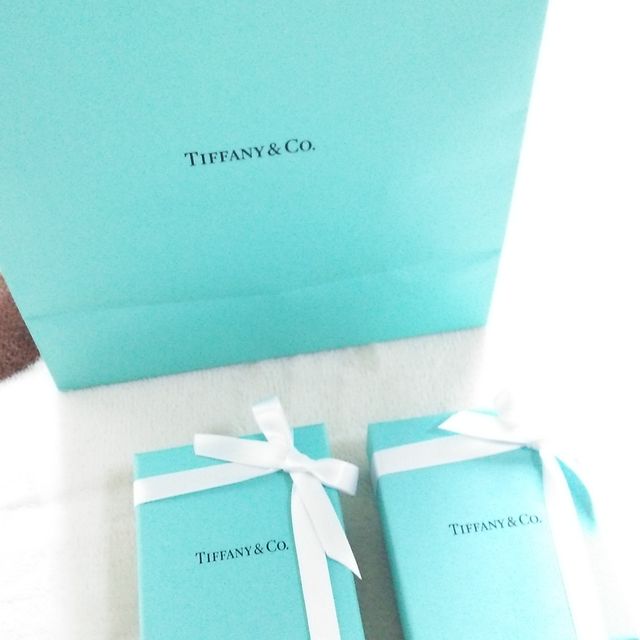 【ティファニー(Tiffany & Co.)の口コミ】 価格は結婚指輪にしてはとても安いものですが、今後の生活や子供にかかる…