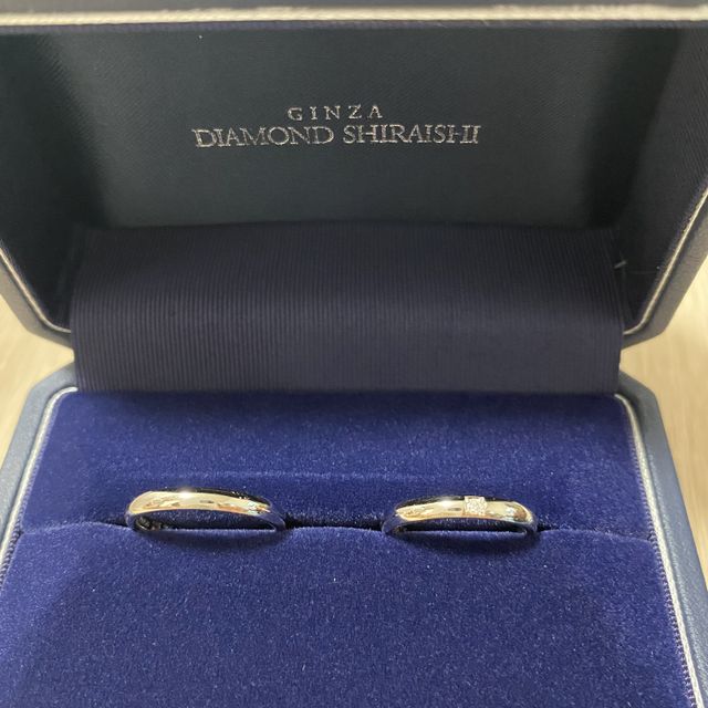 【銀座ダイヤモンドシライシの口コミ】 いくつもの異なるタイプの指輪を見せていただき、最終的に気に入ったデザ…
