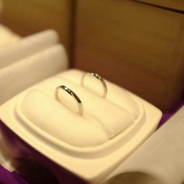 【俄(にわか)の口コミ】 派手すぎないシンプルな見た目の指輪を探していました。そして、毎日つけ…