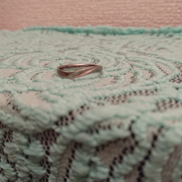 【プロドットコムの口コミ】 どうしても、金属の中でとても生体親和性の高いチタンの削りだしで作られ…